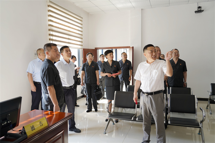 走访新堰人民法庭.jpg